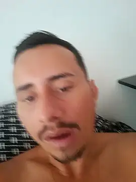 Snapshot of luissilva0071 chatting on 05-05-26, 11:51 luissilva0071 online show from 05-05-26, 11:51
