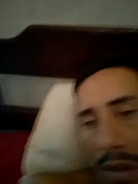 Snapshot of luissilva0071 chatting on 05-06-26, 10:53 luissilva0071 online show from 05-06-26, 10:53