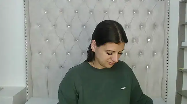 Abril Squirt online show from 03-09-25, 02:50