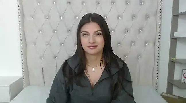 Abril Squirt online show from 03-11-25, 08:20