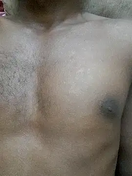 Snapshot of Tamil_boy_age28 chatting on 03-22-25, 07:53 Tamil boy age28 online show from 03-22-25, 07:53