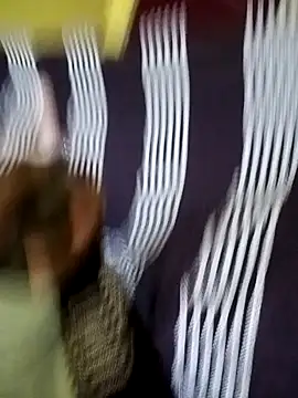 Snapshot of Tamil_boy_age28 chatting on 10-26-25, 01:00 Tamil boy age28 online show from 10-26-25, 01:00