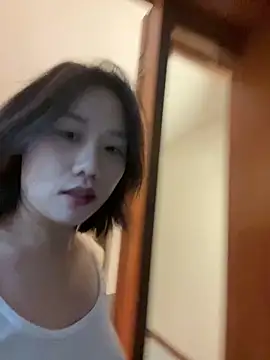 Eliza-E online show from 03-31-26, 12:49