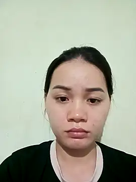 Ngoc-Trinh online show from 11-23-25, 04:29