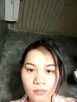 Ngoc-Trinh online show from 03-26-26, 04:45