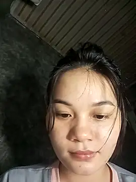 Ngoc-Trinh online show from 04-25-26, 05:10