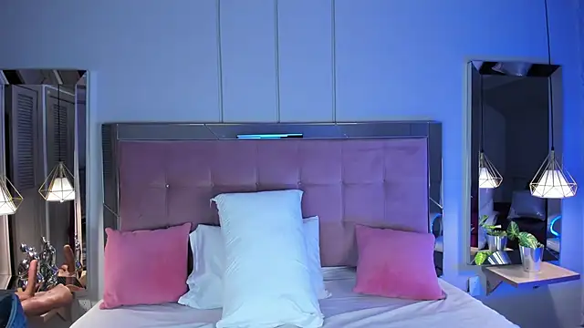 MelissaKarterrs online show from 11-24-25, 12:05