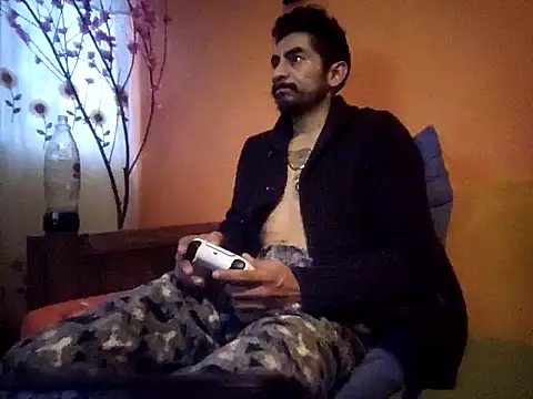 Snapshot of Angel_Coronel chatting on 12-06-24, 12:02 Angel Coronel online show from 12-06-24, 12:02