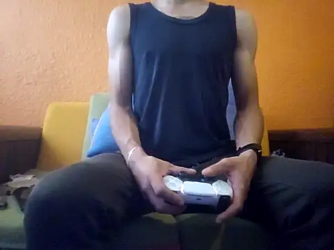 Snapshot of Angel_Coronel chatting on 02-12-25, 11:41 Angel Coronel online show from 02-12-25, 11:41