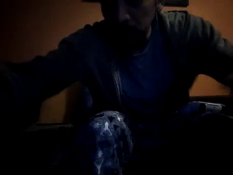 Snapshot of Angel_Coronel chatting on 02-18-25, 02:38 Angel Coronel online show from 02-18-25, 02:38