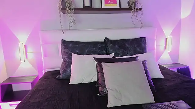 sofi bakerr online show from 03-23-26, 11:47