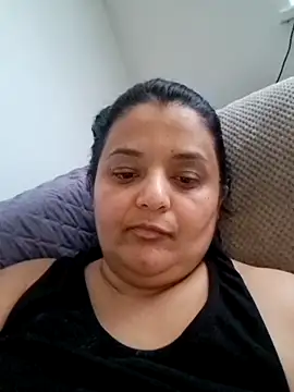 sarahhh1987 online show from 04-19-26, 05:40