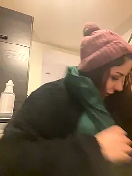 Snapshot of holyeroticss chatting on 12-06-24, 01:29 holyeroticss online show from 12-06-24, 01:29