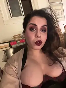 Snapshot of holyeroticss chatting on 01-25-25, 03:09 holyeroticss online show from 01-25-25, 03:09