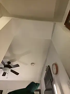 Snapshot of holyeroticss chatting on 02-01-25, 02:47 holyeroticss online show from 02-01-25, 02:47