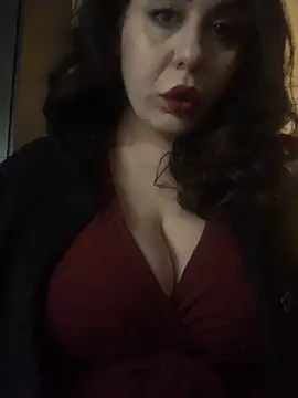 Snapshot of holyeroticss chatting on 11-30-25, 04:22 holyeroticss online show from 11-30-25, 04:22