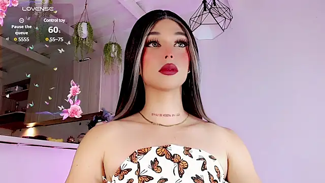 Snapshot of Marian_LV chatting on 02-04-25, 10:10 Marian LV online show from 02-04-25, 10:10