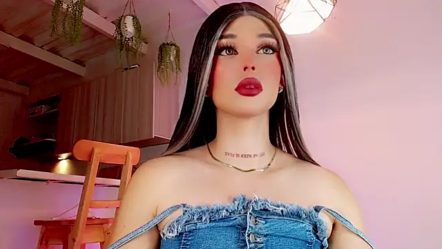 Snapshot of Marian_LV chatting on 02-08-25, 10:39 Marian LV online show from 02-08-25, 10:39