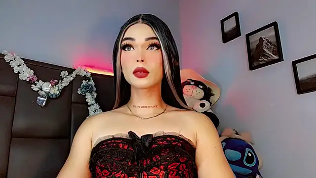 Snapshot of Marian_LV chatting on 09-17-25, 08:05 Marian LV online show from 09-17-25, 08:05