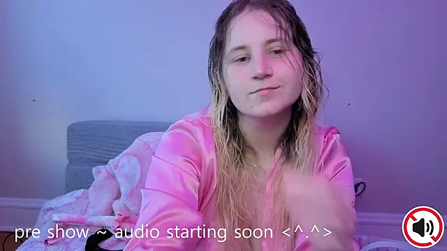 Glitch Witch online show from 05-09-26, 11:10
