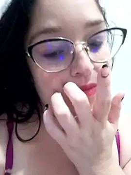 Snapshot of carol_m0 chatting on 05-30-26, 01:03 carol m0 online show from 05-30-26, 01:03