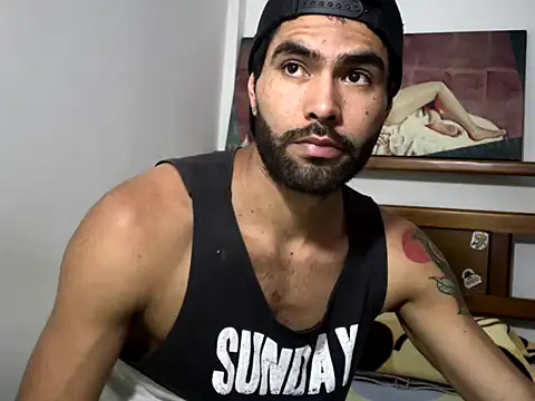 Snapshot of hideonbush051 chatting on 11-16-25, 03:50 hideonbush051 online show from 11-16-25, 03:50