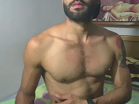 Snapshot of hideonbush051 chatting on 11-22-25, 02:21 hideonbush051 online show from 11-22-25, 02:21