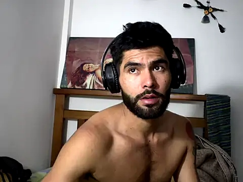 Snapshot of hideonbush051 chatting on 12-04-25, 03:05 hideonbush051 online show from 12-04-25, 03:05