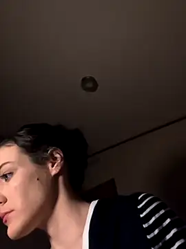 rileyyb  online show from 02-13-26, 05:47