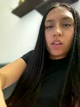 Snapshot of Salome_golvert chatting on 12-03-24, 01:52 Salome golvert online show from 12-03-24, 01:52