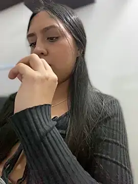 Snapshot of Salome_golvert chatting on 02-01-25, 12:07 Salome golvert online show from 02-01-25, 12:07