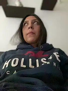 Snapshot of Salome_golvert chatting on 02-24-25, 10:25 Salome golvert online show from 02-24-25, 10:25