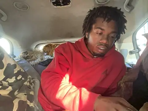 Snapshot of SlimeCrownzOut5 chatting on 11-02-25, 02:19 SlimeCrownzOut5 online show from 11-02-25, 02:19