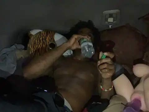 Snapshot of SlimeCrownzOut5 chatting on 11-14-25, 05:39 SlimeCrownzOut5 online show from 11-14-25, 05:39