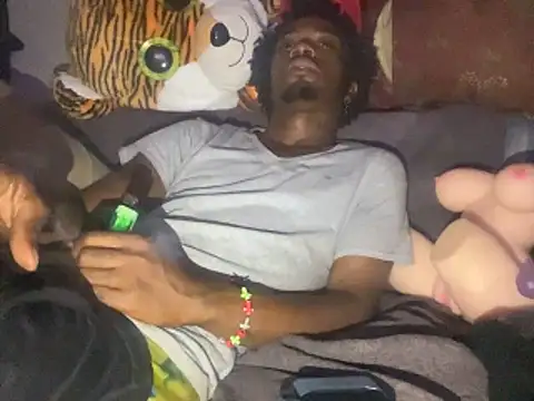 Snapshot of SlimeCrownzOut5 chatting on 11-16-25, 12:27 SlimeCrownzOut5 online show from 11-16-25, 12:27