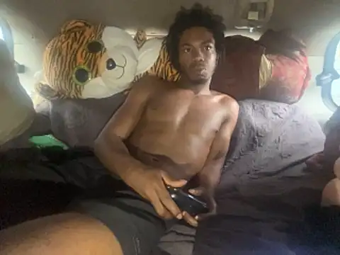 Snapshot of SlimeCrownzOut5 chatting on 11-20-25, 03:45 SlimeCrownzOut5 online show from 11-20-25, 03:45