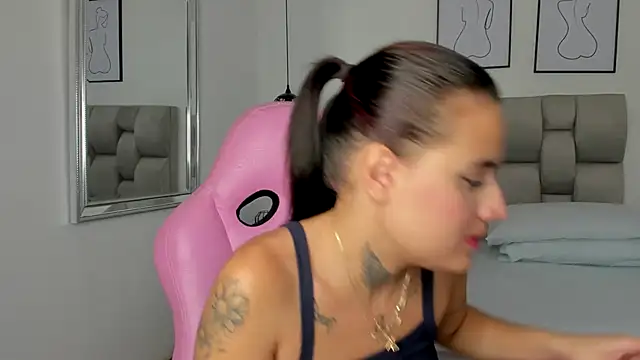 Susan-Sweet-7 online show from 10-21-25, 07:58