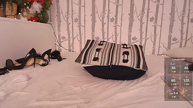 Aimeekelly  online show from 12-26-24, 09:01