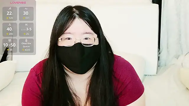 Snapshot of Kara-Nuna chatting on 06-24-26, 03:27 Kara-Nuna online show from 06-24-26, 03:27