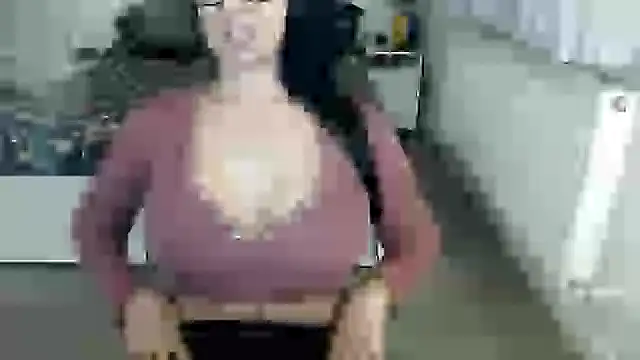 KimBeee online show from 01-30-25, 12:37