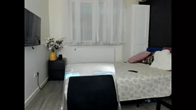 KimBeee online show from 06-27-26, 06:40