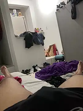 Snapshot of thfrances chatting on 12-28-24, 10:34 thfrances online show from 12-28-24, 10:34