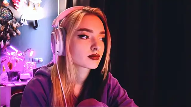 Avi Nile online show from 12-07-24, 03:04