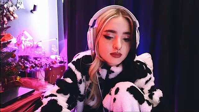 Avi Nile online show from 01-17-25, 04:49