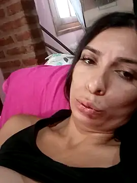 Snapshot of Chicavixy chatting on 01-15-25, 01:20 Chicavixy online show from 01-15-25, 01:20