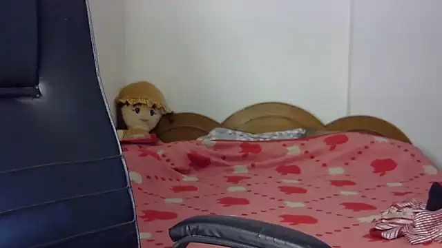 Snapshot of lola-__ chatting on 11-21-25, 04:00 lola- online show from 11-21-25, 04:00