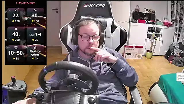 Snapshot of larsgessner30 chatting on 10-20-25, 09:15 larsgessner30 online show from 10-20-25, 09:15