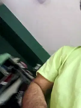Snapshot of hard_dick011 chatting on 06-29-26, 01:11 hard dick011 online show from 06-29-26, 01:11
