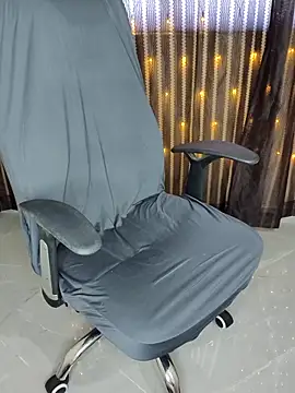 Snapshot of Tanvi-patil chatting on 03-08-25, 05:59 Tanvi-patil online show from 03-08-25, 05:59