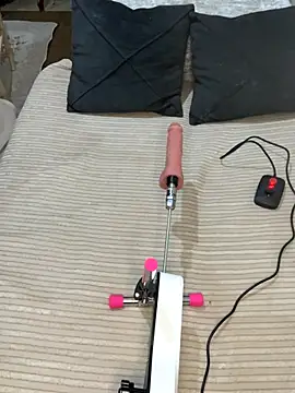 Olgundolgun33 online show from 10-05-25, 07:12